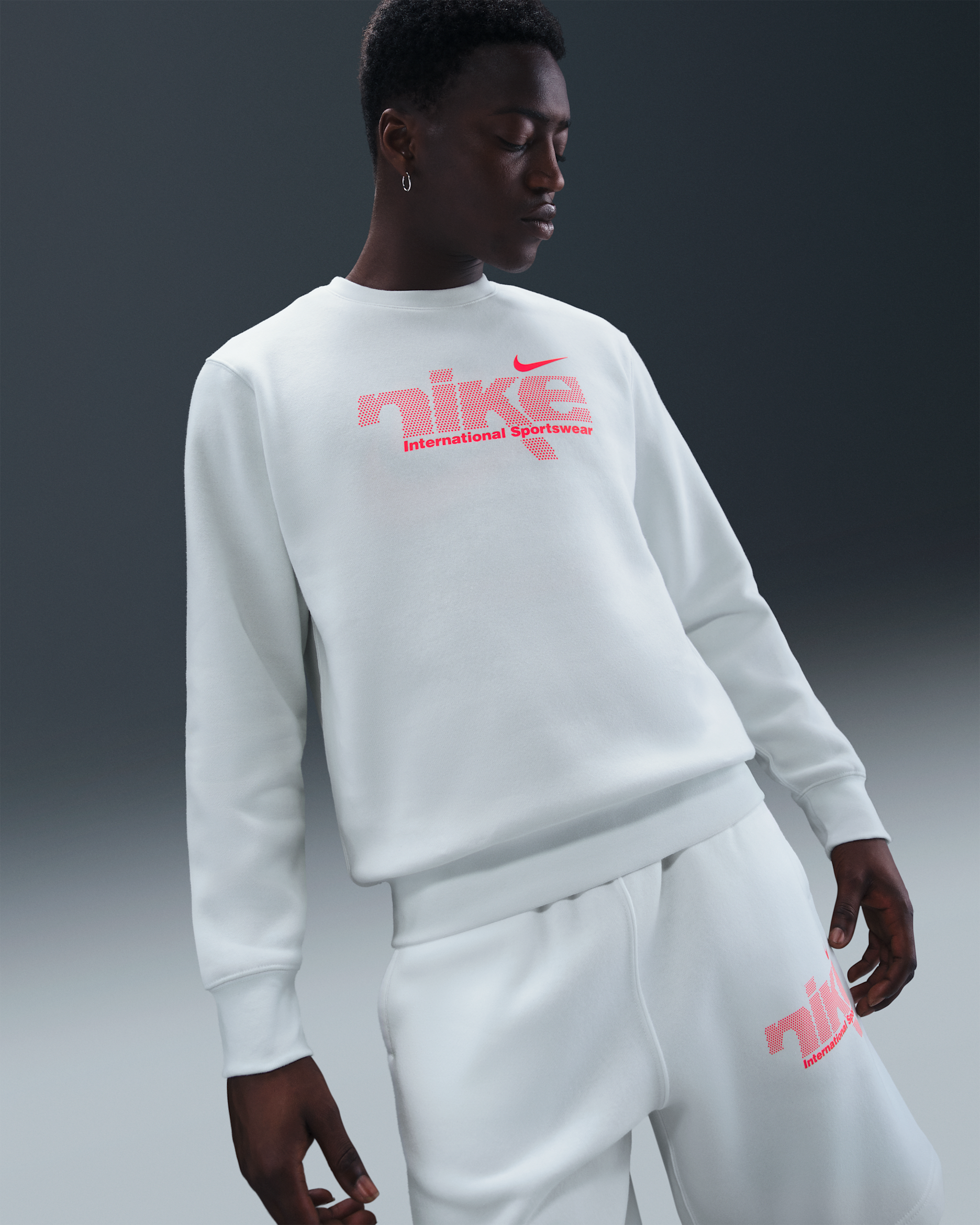 Nike Sportswear Club Men's Fleece Crew. Nike.com